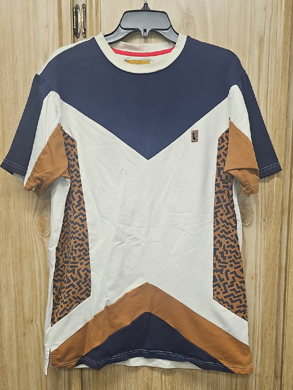 MAKOBI Colorblock Geometric Tee - Navy, White, Brown